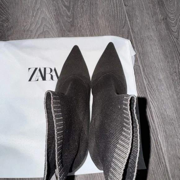 BRAND NEW Zara dark brown women's sock boots Size 6.5 - Picture 4 of 5